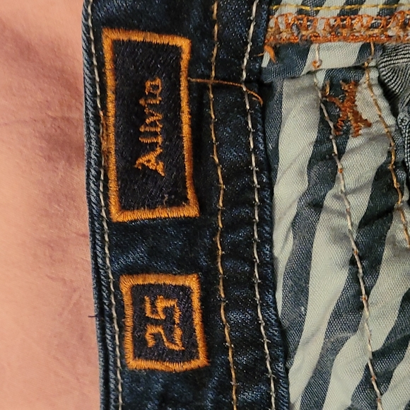Rock Revival jeans - Picture 5 of 6